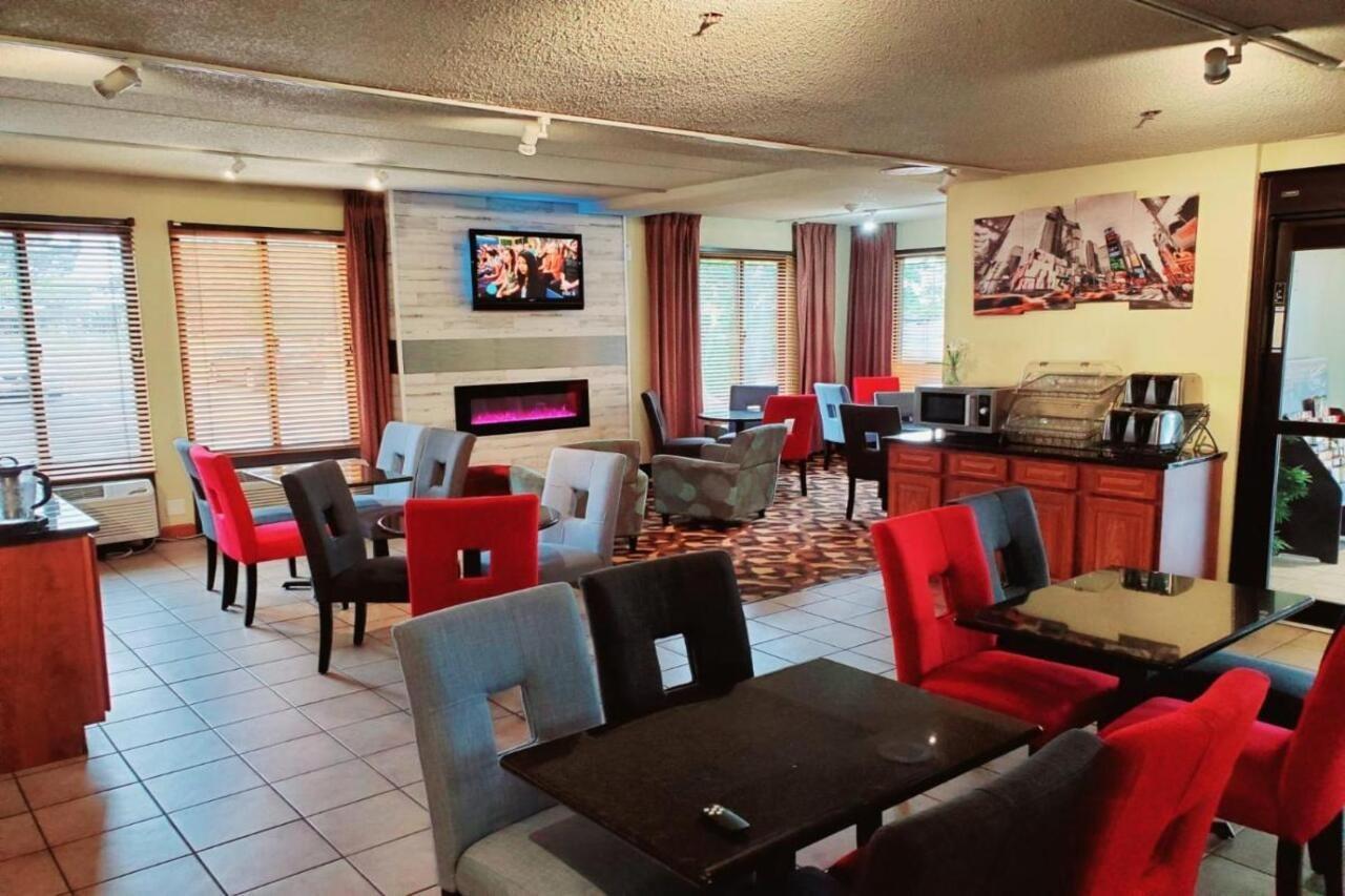 Country Inn & Suites By Radisson, Canton Near Hall Of Fame Норт-Кантон Экстерьер фото