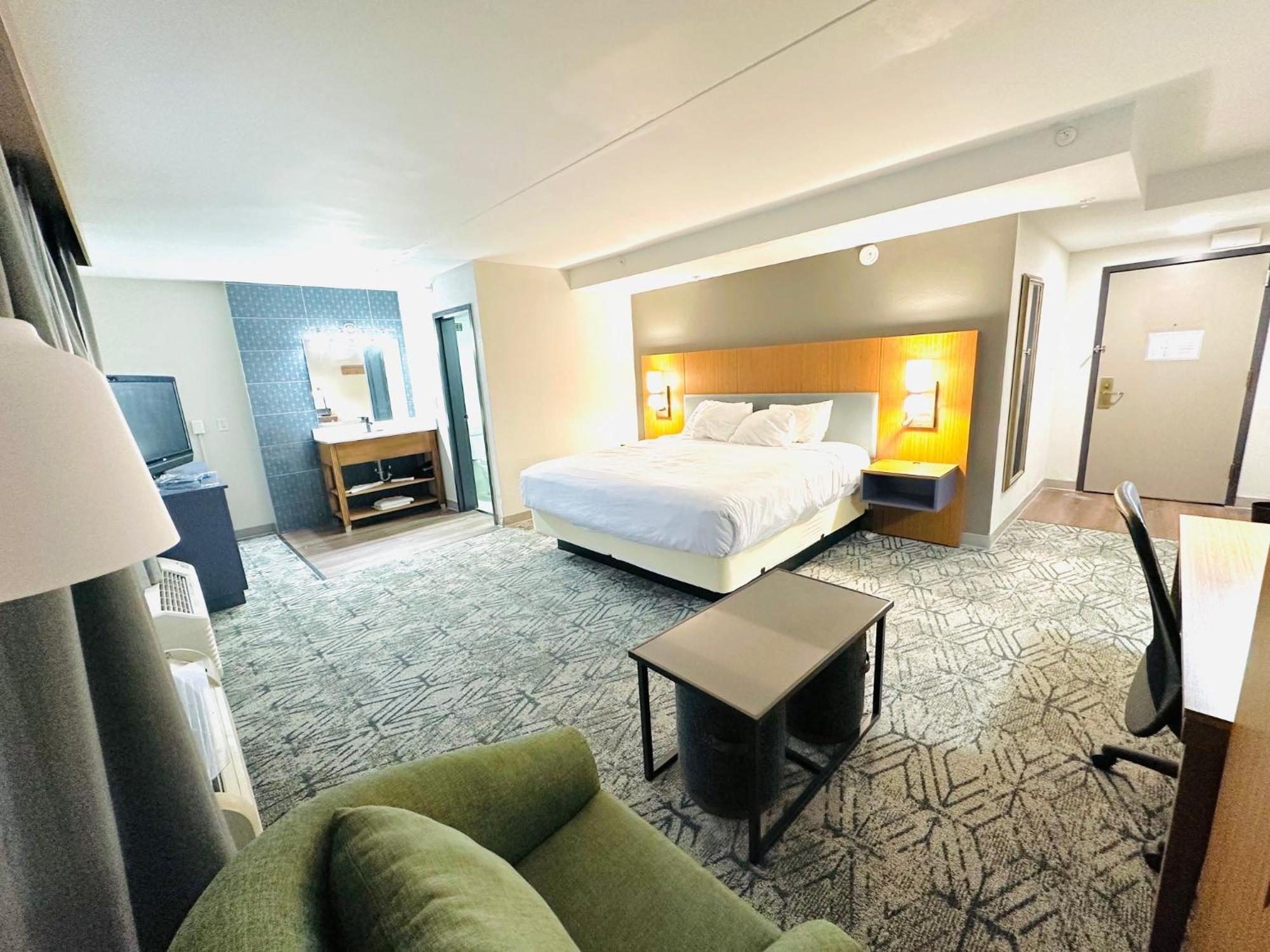 Country Inn & Suites By Radisson, Canton Near Hall Of Fame Норт-Кантон Экстерьер фото