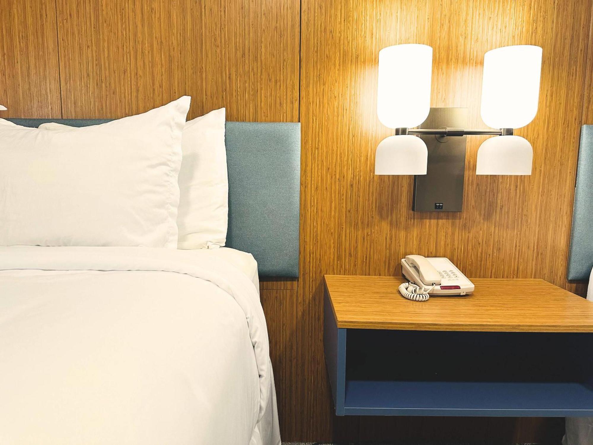 Country Inn & Suites By Radisson, Canton Near Hall Of Fame Норт-Кантон Экстерьер фото