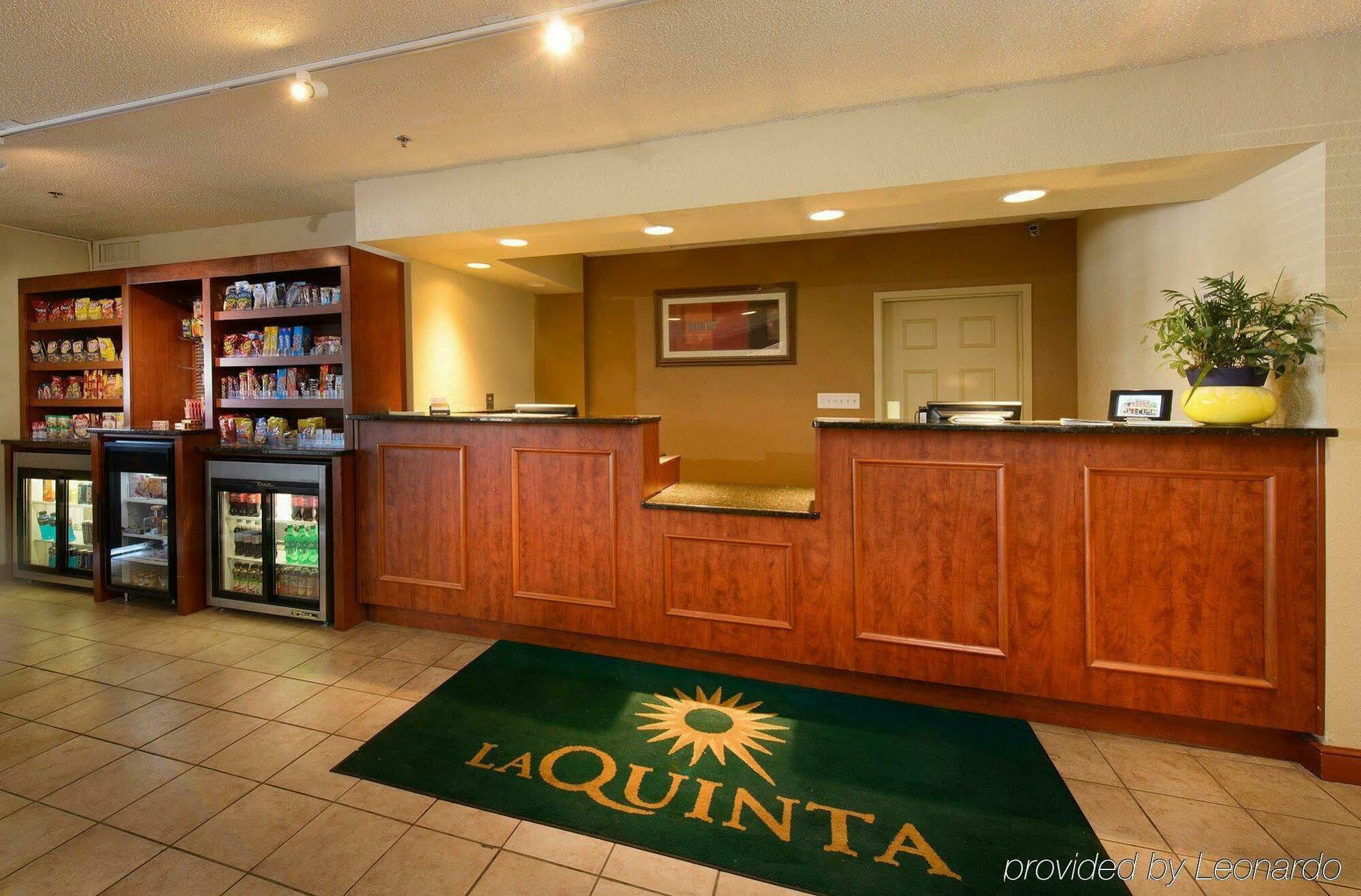 Country Inn & Suites By Radisson, Canton Near Hall Of Fame Норт-Кантон Экстерьер фото